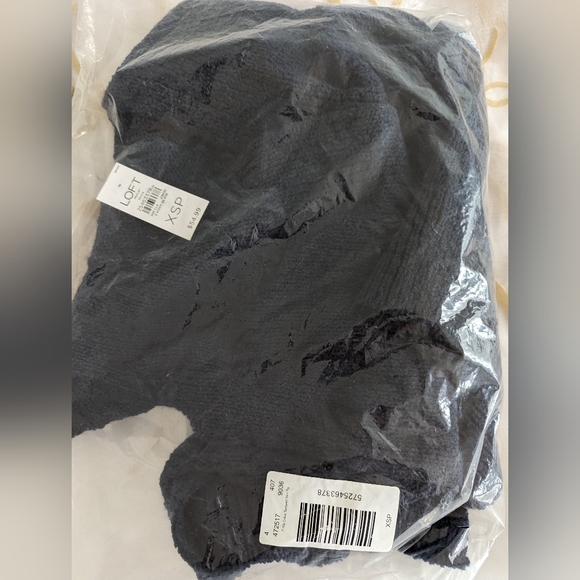 LOFT Dark Navy Blue Knit Yarn Blend Cardigan Sweater XSP BRAND NEW WITH TAGS - Picture 2 of 7